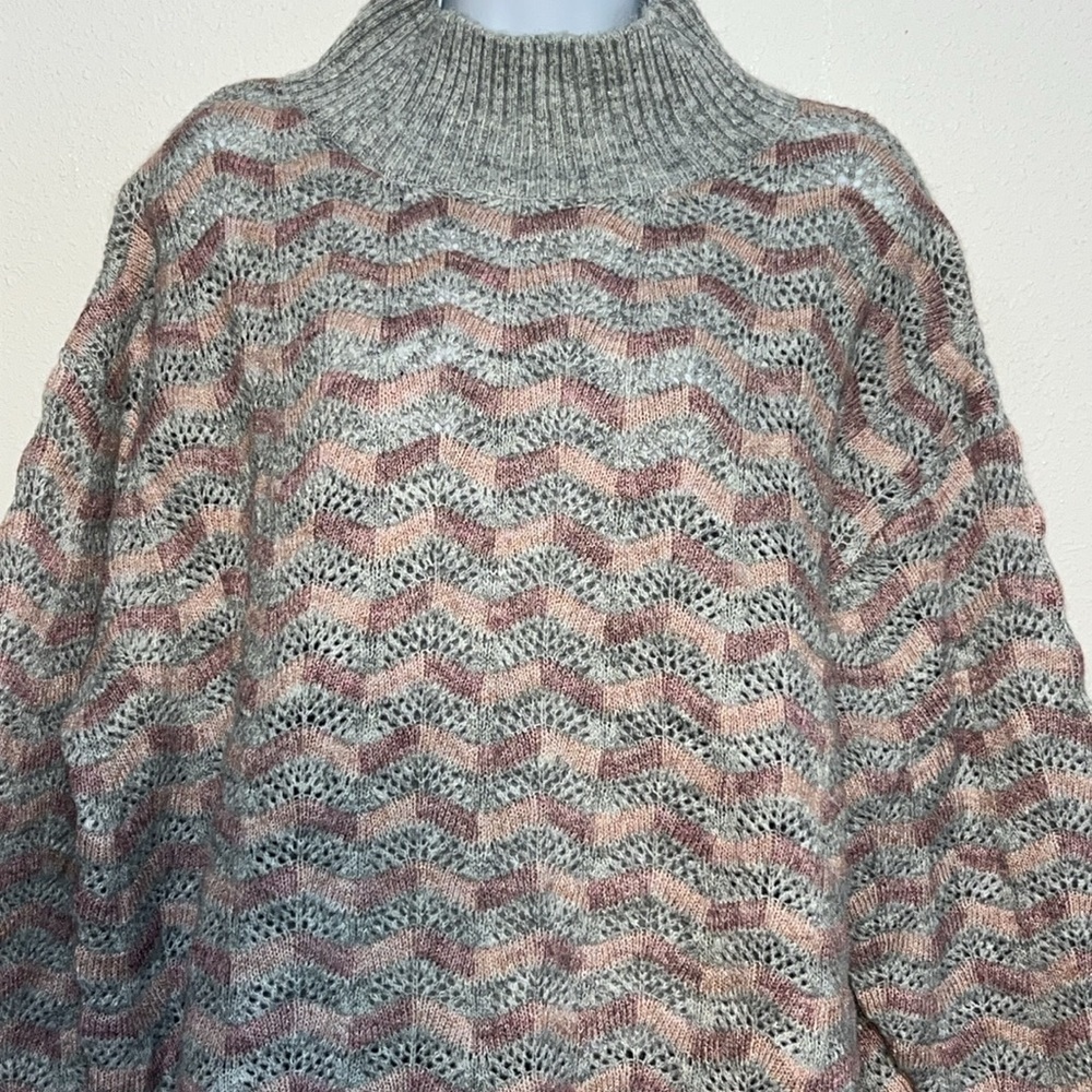 Liz Claiborne Womens Grey Pink Stripped Open Knit Embroidered Sweater Size OX